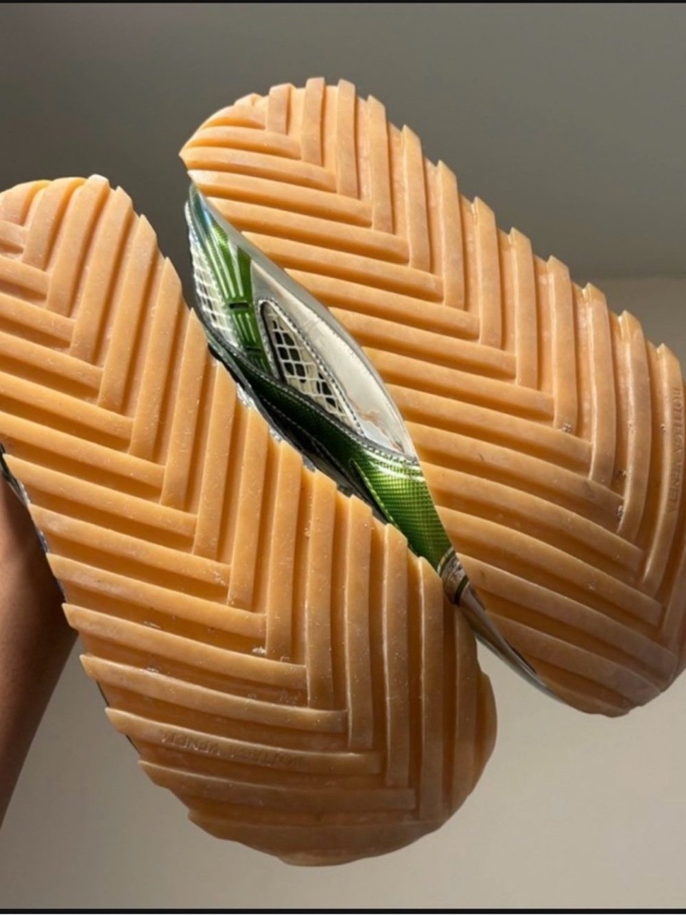 Bottega Sneakers - Picture 4 of 5